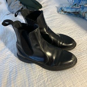 #drmarten #chelseaboot